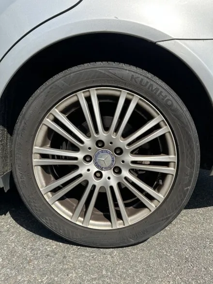 벤츠 E클래스 W212 E300 엘레강스 17인치 순정휠 휠교체작업 광주 휠수리 휠복원 벤츠휠잘하는곳 벤츠휠전문점 휠판매 휠저렴한곳 휠복원잘하는곳 / 광주 북구 유동
