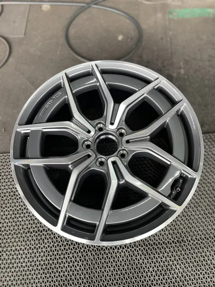 벤츠 W213 E클래스 순정휠 19인치 휠복원 E220d 4MATIC AMG LINE AMG휠 / 광주 북구 유동