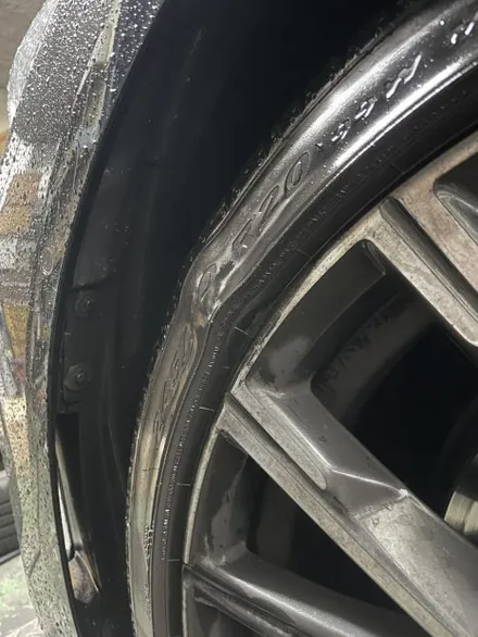 BMW 7시리즈 G바디 20인치 휠복원 다이아몬드컷팅 광주 휠수리전문점 / 광주 북구 유동