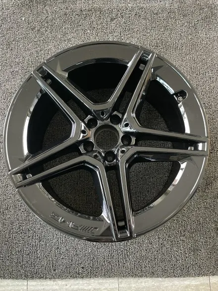 벤츠 CLS클래스 W218 CLS250블루텍 4MATIC 슈팅브레이크 순정휠 19인치 광주휠파손 휠교환 광주벤츠휠전문점 광주휠잘하는집 광주휠복원잘하는곳 / 광주 북구 유동
