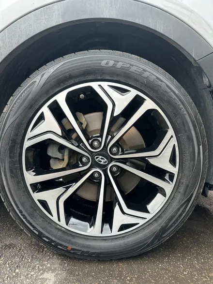 현대 더 뉴 맥스크루즈 디젤 2.2 4WD 프레스티지 순정휠 19인치 휠교체 광주 휠복원 휠수리 휠판매 휠전문점 휠매장추천 휠전문업체추천 / 광주 북구 유동