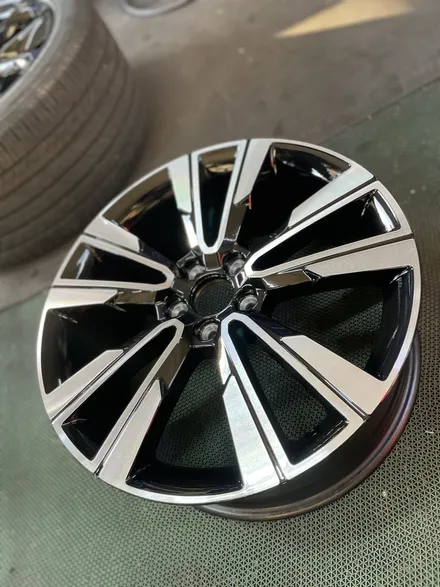 볼보 V60 19인치 순정휠 다이아몬드컷팅 휠복원 컷팅휠북원 광주휠복원 잘하는집 / 광주 북구 유동