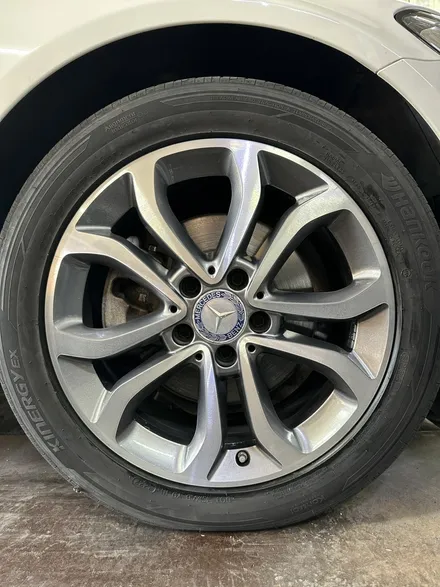 벤츠 C클래스 W205 C220d 아방가르드 순정휠 17인치 다이아몬드컷팅휠 광주 컷팅휠복원 광주 휠복원 광주 휠수리 수입차휠전문점 광주휠복원 추천 / 광주 북구 유동
