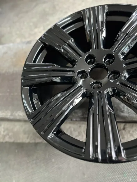 볼보 S90 T8 AWD 인스크립션 순정휠 20인치 휠도색복원작업 광주 휠도색 휠복원 휠수리 휠컬러변경 광주휠전문점 휠잘하는곳추천 / 광주 북구 유동