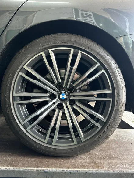 BMW 3시리즈 (G20) 320i M스포츠 순정휠 18인치 다이아몬드컷팅휠 휠복원작업 광주 컷팅휠수리 휠복원잘하는곳 휠수리전문점 / 광주 북구 유동