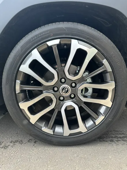 KG모빌리티 (쌍용) 토레스 가솔린 1.5 2WD T7 순정휠 20인치 다이아몬드컷팅휠 광주 컷팅휠복원 휠복원 휠수리 휠도색 컷팅휠복원하는곳 휠복원잘하는곳 / 광주 북구 유동