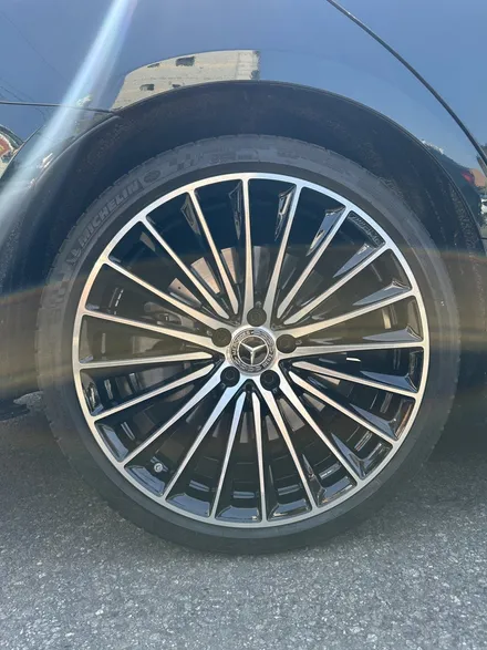 벤츠 CLS C257 CLS450 4MATIC 디지뇨 익스클루시브 에디션 20인치 순정휠 마차휠 광주 다이아몬드컷팅휠복원 휠복원 휠수리 컷팅휠복원 수입차휠복원 벤츠휠복원 / 광주 북구 유동
