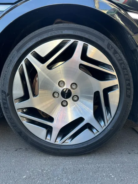 현대 제네시스 G90 RS4 가솔린 3.5 터보 AWD LWB 순정휠 20인치 다이아몬드컷팅 광주 컷팅휠복원 순정휠복원 휠복원 휠수리 휠복원잘하는곳 휠복원업체추천 / 광주 북구 유동