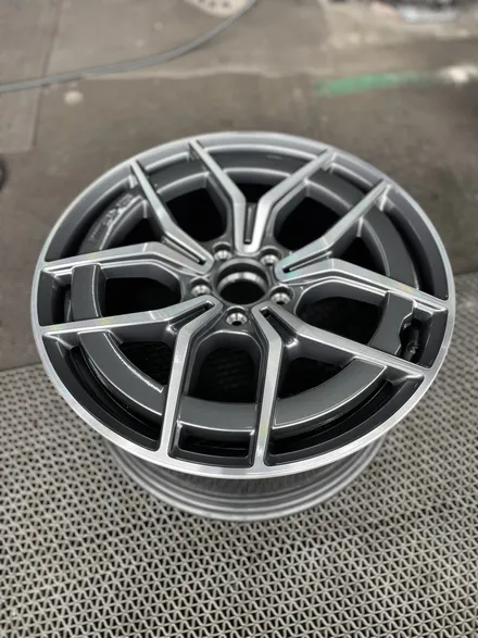 벤츠 W213 E클래스 순정휠 19인치 휠복원 E220d 4MATIC AMG LINE AMG휠 / 광주 북구 유동
