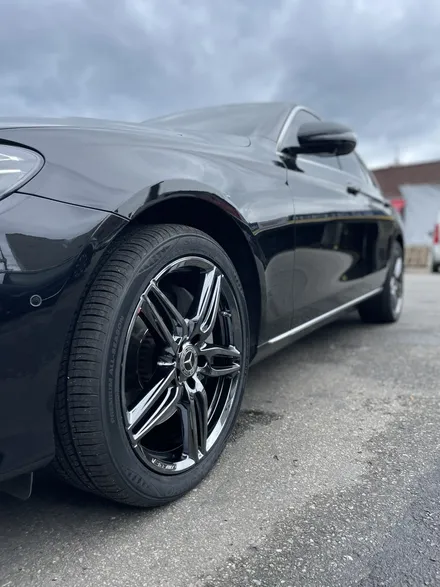 벤츠 E클래스 18인치 순정휠 AMG 19인치 크롬스파터링휠로 인치업 금호 솔루스 TA51 245/40 R19 / 광주 북구 유동