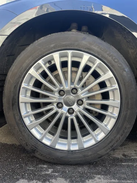 아우디 A6 (C8) 40TDI 프리미엄 순정휠 18인치 휠도색복원 광주휠복원 광주휠수리 광주수입차휠도색추천 / 광주 북구 유동
