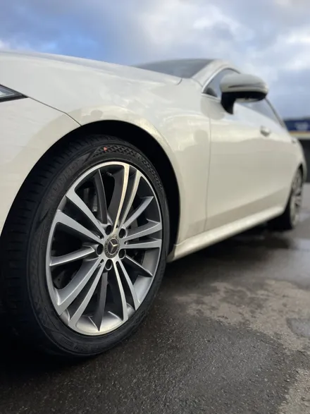 벤츠 CLS 400d 순정휠 19인치 광주벤츠휠복원 광주벤츠휠잘하는곳 포트홀사고 휠깨짐 광주휠스크래치복원 광주휠상처복원추천 / 광주 북구 유동