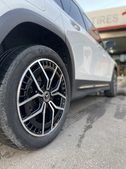 벤츠 EQB X243 EQB300 4MATIC 순정휠 19인치 다이아몬드컷팅휠 광주휠복원 광주휠도색 광주컷팅휠복원 광주벤츠휠전문점 / 광주 북구 유동