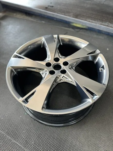 현대 제네시스 GV80 3.5T 가솔린 AWD 순정휠 22인치 반광 스퍼터링휠 휠교체 광주 스파터링휠 휠복원 휠수리 휠도색전문점 휠상처수리 휠복원잘하는곳 휠전문점 / 광주 북구 유동