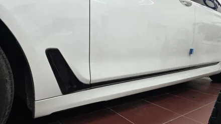 수원랩핑 BMW7 시리즈 수원크롬죽이기