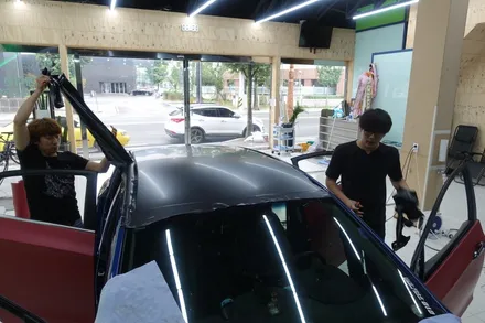 분위기전환 현대 I30 전체렙핑 교체 3M1080 사틴다크그레이=>무광레드메트메탈릭 솔라가드프리미엄 진주점에서 시공했어요 / 진주시 상대동