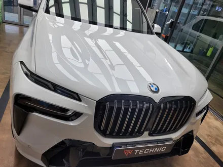BMW X7 크롬죽이기 가격, 고광택 랩핑으로 했을땐? / 진주, 창원, 순천