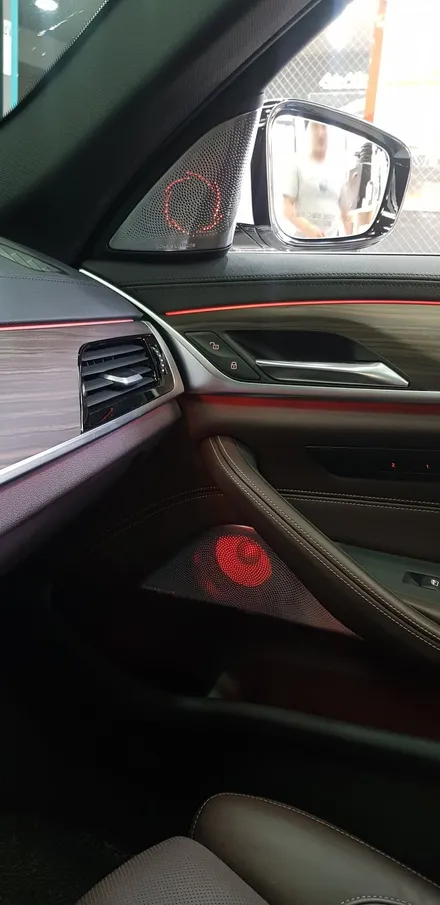 BMW G30 520D 엠비언트 회오리트위터 스피커장착 솔라가드프리미엄[진주점] / 진주시 상대동