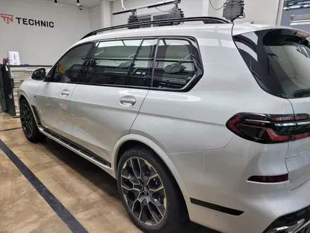 BMW X7 크롬죽이기 가격, 고광택 랩핑으로 했을땐? / 진주, 창원, 순천