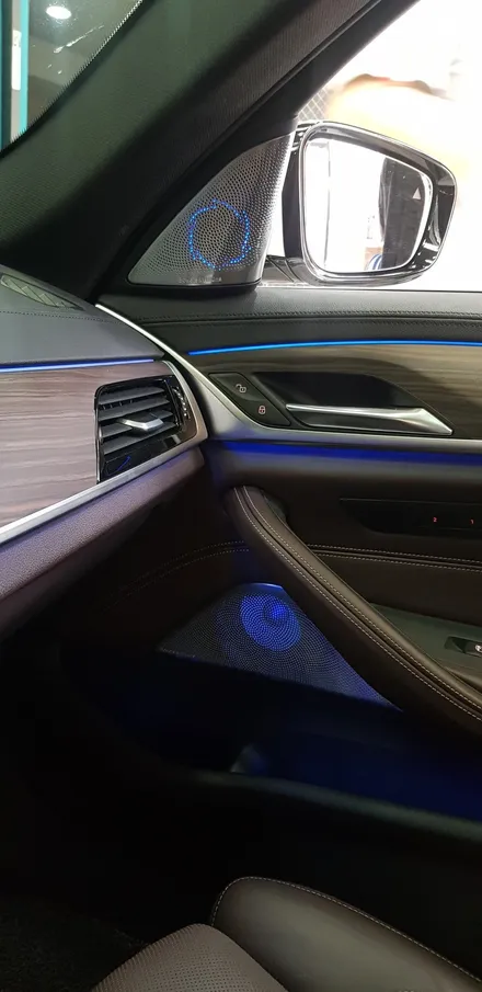 BMW G30 520D 엠비언트 회오리트위터 스피커장착 솔라가드프리미엄[진주점] / 진주시 상대동