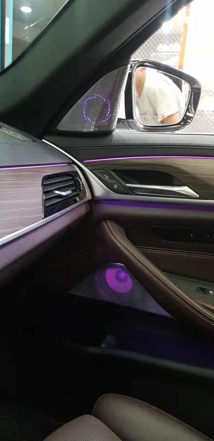 BMW G30 520D 엠비언트 회오리트위터 스피커장착 솔라가드프리미엄[진주점] / 진주시 상대동