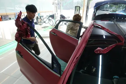 분위기전환 현대 I30 전체렙핑 교체 3M1080 사틴다크그레이=>무광레드메트메탈릭 솔라가드프리미엄 진주점에서 시공했어요 / 진주시 상대동