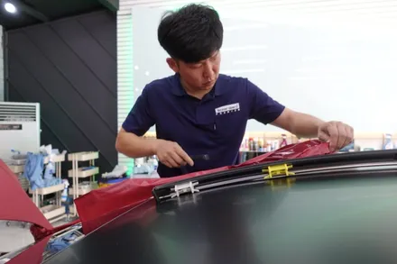 분위기전환 현대 I30 전체렙핑 교체 3M1080 사틴다크그레이=>무광레드메트메탈릭 솔라가드프리미엄 진주점에서 시공했어요 / 진주시 상대동