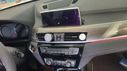 BMW X1 (F48) NBT EVO 차량의 안드로이드 오토 및 애플 카플레이 모듈 설치 / 경기 고양 덕양