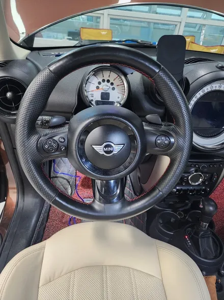 미니쿠퍼 페이스맨(R61) 3스포크 핸들교체 및 핸들열선 작업 / 경기 고양 덕양