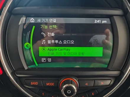 미니쿠퍼 3.5세대 5도어(F55) 기본형 카플레이 설치 / 경기 고양 덕양