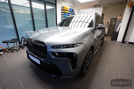 BMW X7 40i 스카이 스크래퍼 그레이 2023 페이스리프트 솔라가드 노블레스K+ 썬팅과 크롬죽이기 / 경기 성남 수정