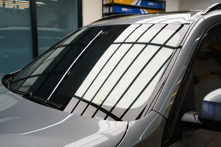 BMW X7 40i 스카이 스크래퍼 그레이 2023 페이스리프트 솔라가드 노블레스K+ 썬팅과 크롬죽이기 / 경기 성남 수정