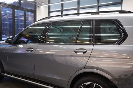 BMW X7 40i 스카이 스크래퍼 그레이 2023 페이스리프트 솔라가드 노블레스K+ 썬팅과 크롬죽이기 / 경기 성남 수정