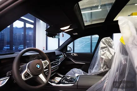 BMW X7 40i 스카이 스크래퍼 그레이 2023 페이스리프트 솔라가드 노블레스K+ 썬팅과 크롬죽이기 / 경기 성남 수정