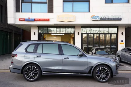 BMW X7 40i 스카이 스크래퍼 그레이 2023 페이스리프트 솔라가드 노블레스K+ 썬팅과 크롬죽이기 / 경기 성남 수정