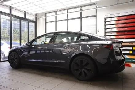 테슬라 모델3 하이랜드 스텔스그레이 화이트시트! 루마 버텍스900 썬팅시공사례 / 경기 성남 수정
