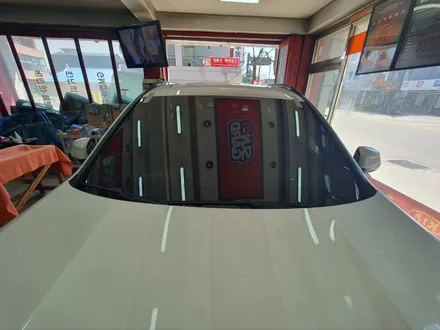 강릉 BMW X3 전면유리교환 후 전면썬팅 티나인R100 / 강원 강릉