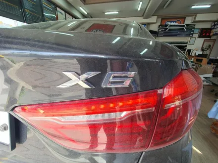 강릉틴팅 BMW X6 전면유리교환후 티나인R1 시공 / 강원 강릉