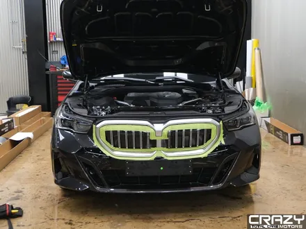 BMW 520i 아이코닉 글로우 그릴 랩핑 시공 후기 / 대구 수성구 중동