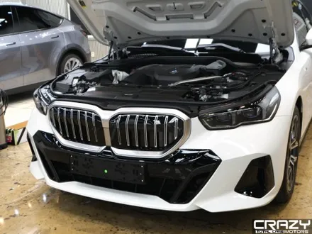 대구 BMW 5시리즈 아이코닉 글로우 키드니 그릴 랩핑 시공 후기 | 3M 2080 유광 블랙 / 대구 수성구 중동