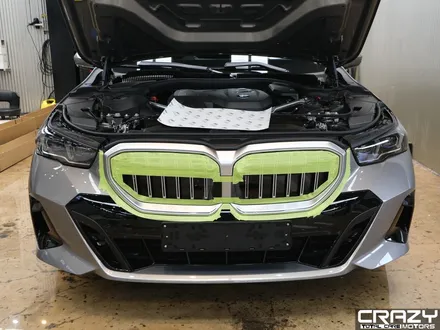 대구 BMW 520i 아이코닉글로우 그릴 랩핑 / 3M 2080 유광 블랙 시공후기 / 대구 수성구 중동