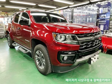 쉐보레 콜로라도 럭셔리 실내튜닝! 리무진시트+천장엠보싱+풀트리밍 / 부산 사상구 삼락동