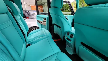 벤츠 지바겐 G63 AMG, 나파가죽 리무진시트 티파니민트 실내 풀커스텀 시공 / 부산 사상구 삼락동