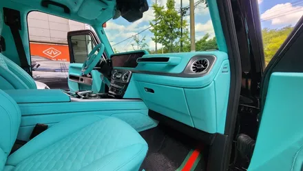 벤츠 지바겐 G63 AMG, 나파가죽 리무진시트 티파니민트 실내 풀커스텀 시공 / 부산 사상구 삼락동