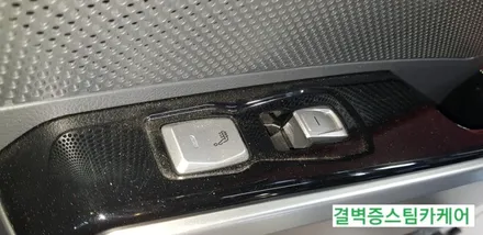 부산디테일링세차 패키지 시공으로 신차느낌 되살리기(티볼리) / 부산 사상구 삼락동