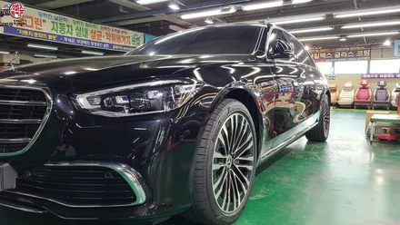 벤츠 S450 액티브 엠비언트+미드레인지 무드등+전동 부메스터 시공 / 부산 사상구