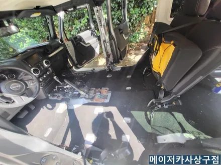 부산 엠보싱 매트 지프 랭글러 루비콘 시공 / 부산 사상구