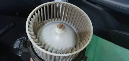 벤츠에바크리닝 에어컨쉰내 해결한 E300 / 부산 사상구 삼락동