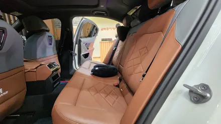 BMW i5 시트 리클라이닝 각도 개선 2열 리클라이닝 개조 / 부산 사상구 삼락동