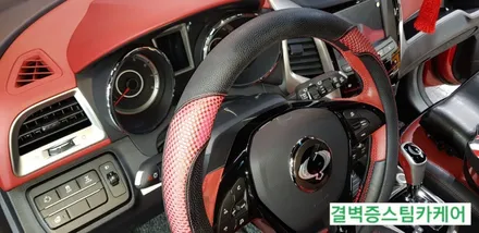 부산디테일링세차 패키지 시공으로 신차느낌 되살리기(티볼리) / 부산 사상구 삼락동